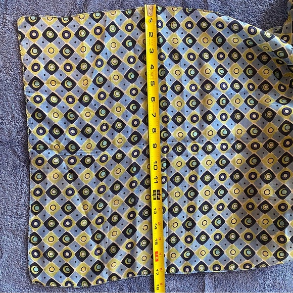 Scarf - Picture 4 of 6